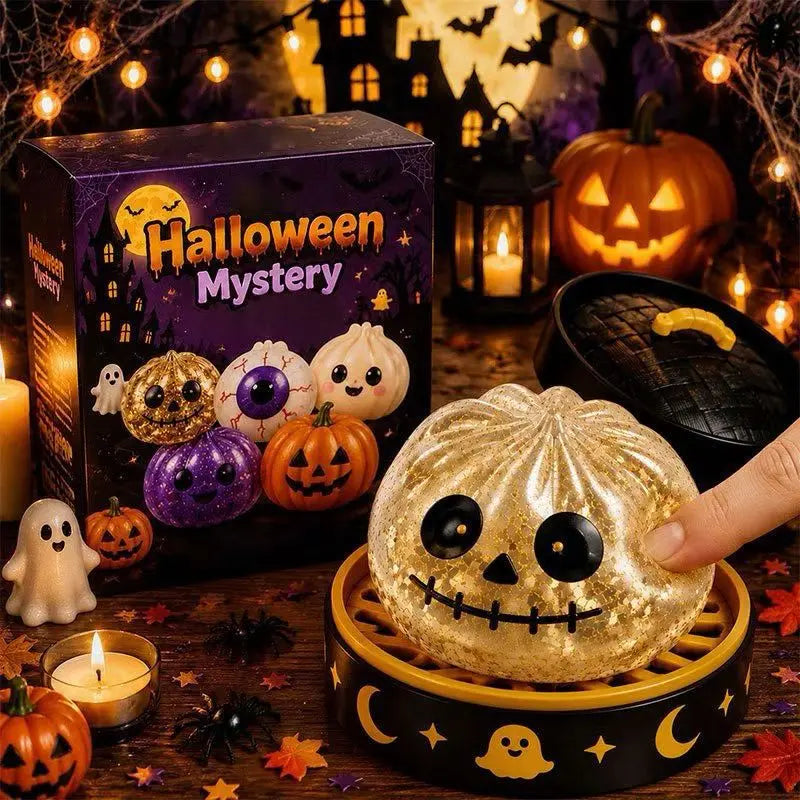 Cute Halloween scary ghost Maruko squeeze toy