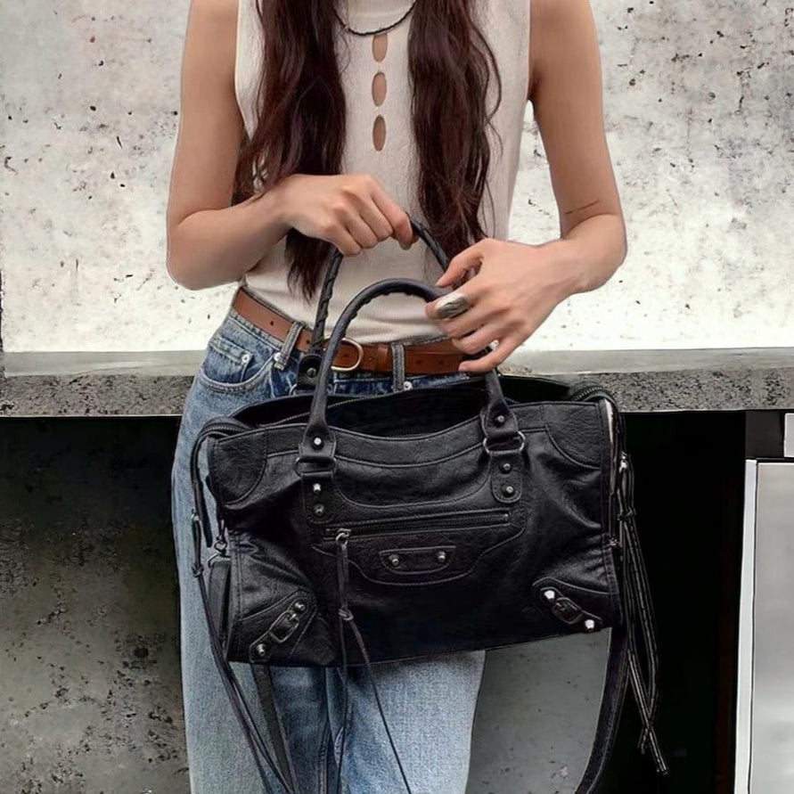Casual Handbag with Zippers