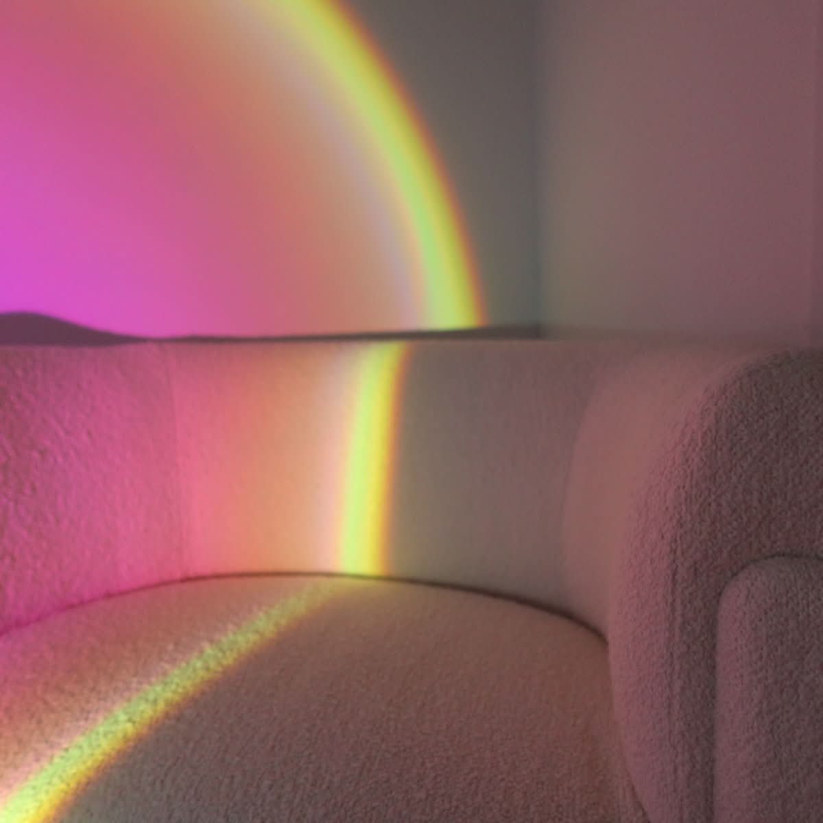 Sunset projector light for cozy ambiance