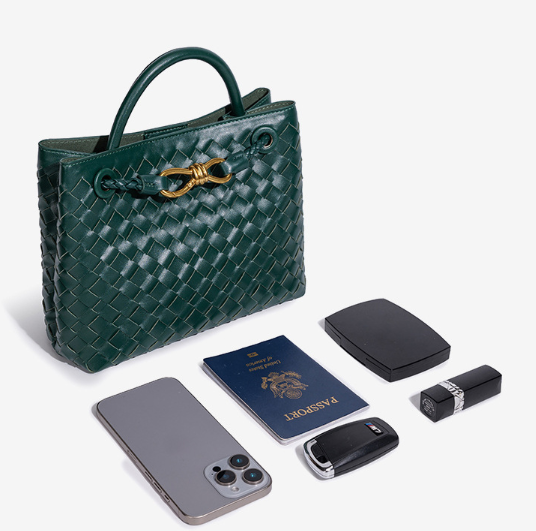 Woven Handbag Small – Compact and Elegant Braided Bag