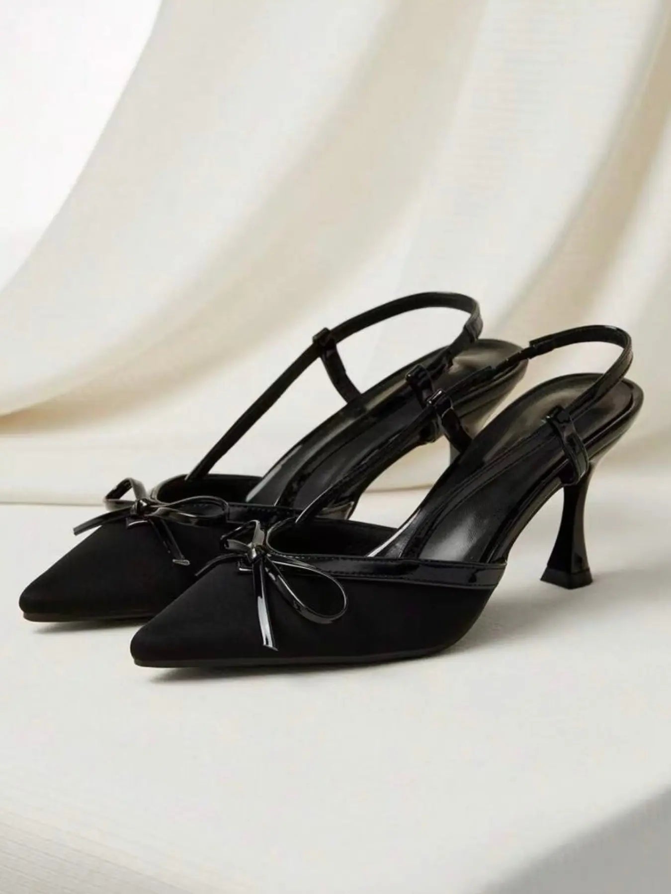Women's Rubber Sandals – Pointed Toe, Stiletto Heel, Bow