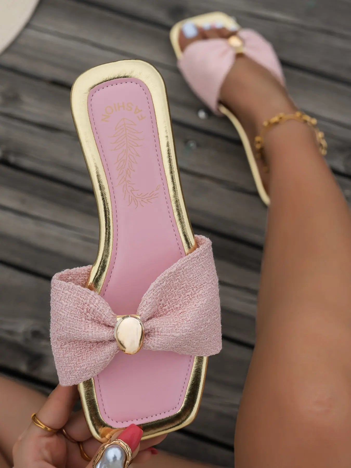 Women's Sandals – Square Toe, Low Heel