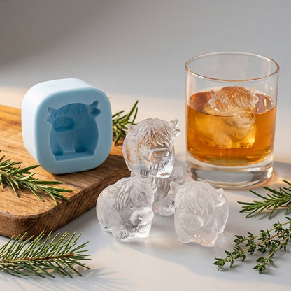 Mini Highland Cow/Rabbit Ice Cube Mold – Cute 3D Ice for Drinks, Parties & Gifts