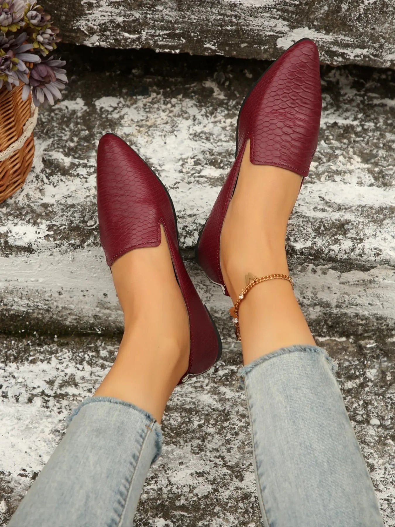 Women's Flats – Pointed Toe, Slip-On, Lightweight