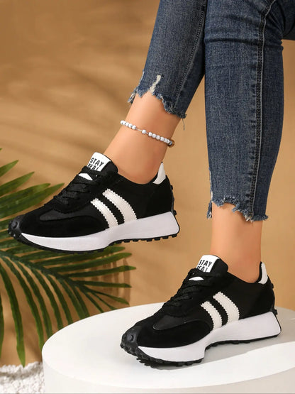 Women's Trainers – Round Toe, Platform, Lace-Up