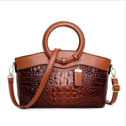 Embossed Vintage Leather Bag – Timeless Vintage Elegance