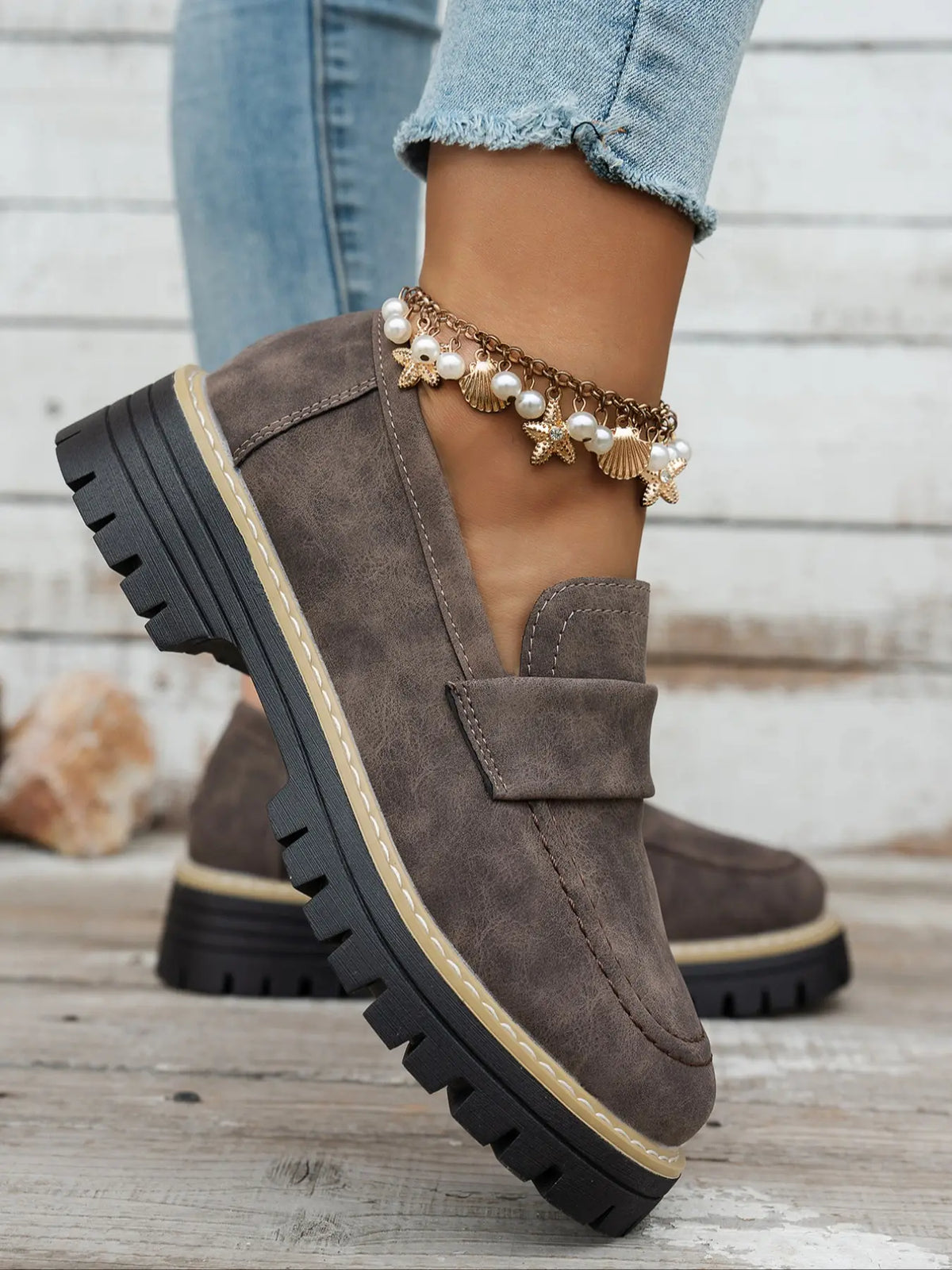Women's Vintage Faux Leather Shoes – Wide Fit