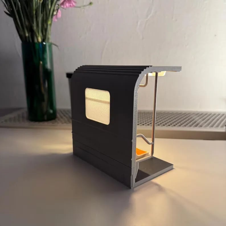 Urban Train Cabin Lamp – Mini Commuter Style Ambient Desk Light