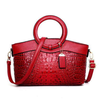Embossed Vintage Leather Bag – Timeless Vintage Elegance