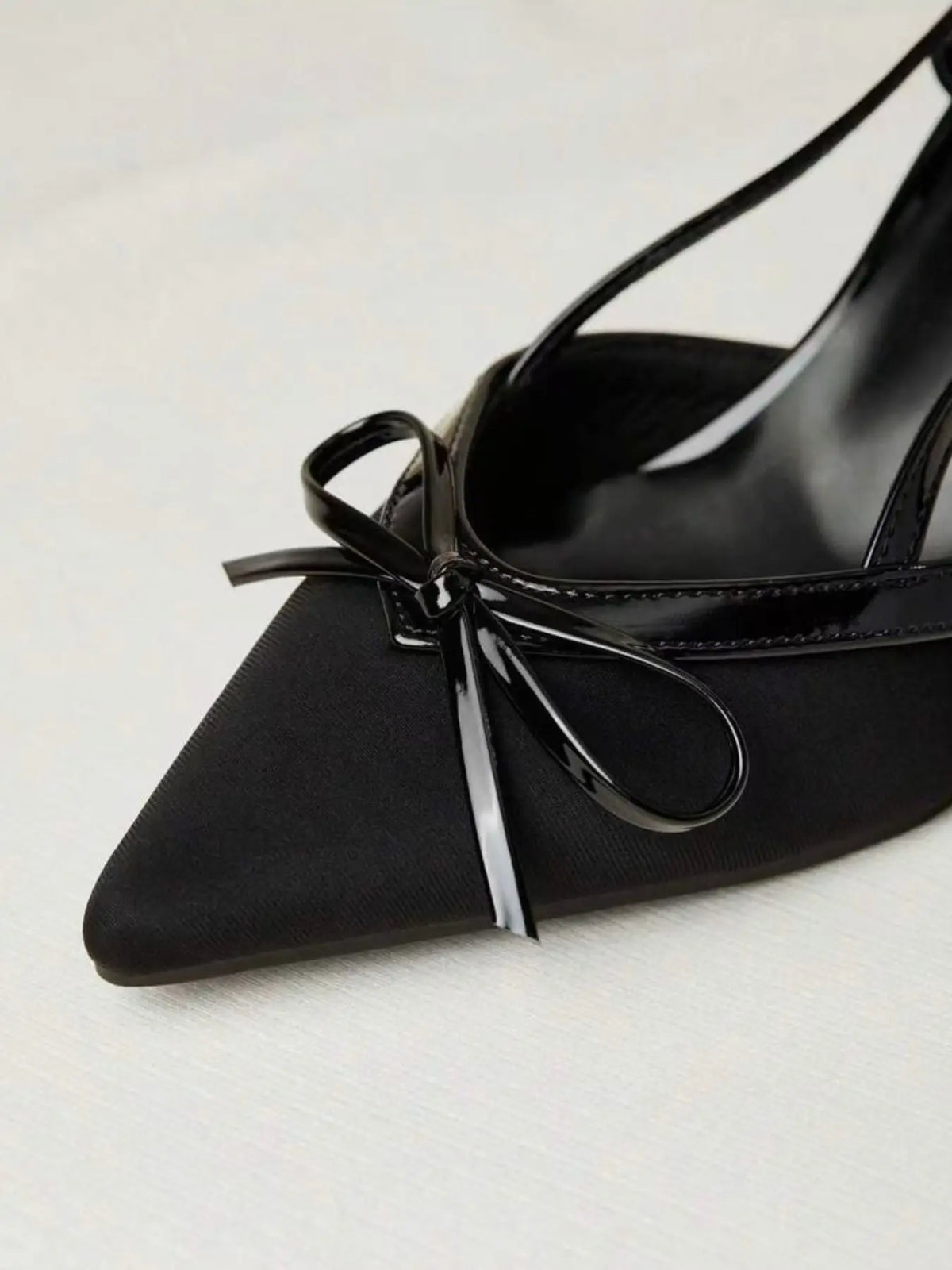 Women's Rubber Sandals – Pointed Toe, Stiletto Heel, Bow