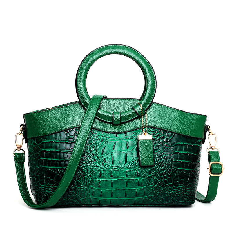 Embossed Vintage Leather Bag – Timeless Vintage Elegance