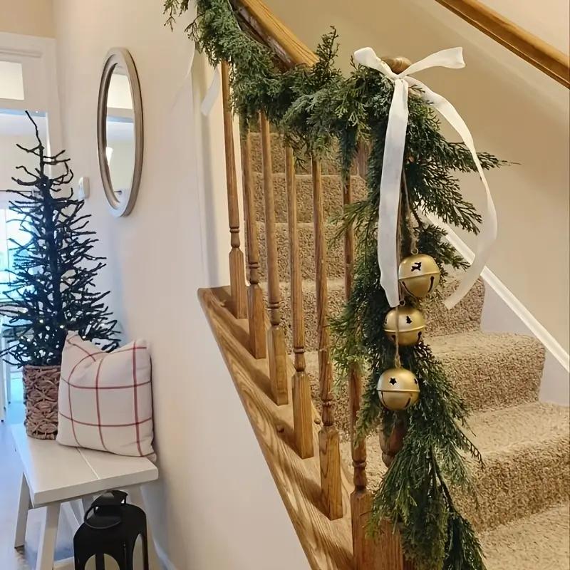Artificial Cedar Garland — 180cm Lush Greenery for Holiday Decorating