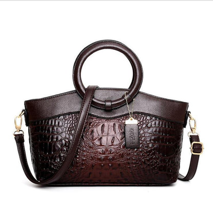 Embossed Vintage Leather Bag – Timeless Vintage Elegance