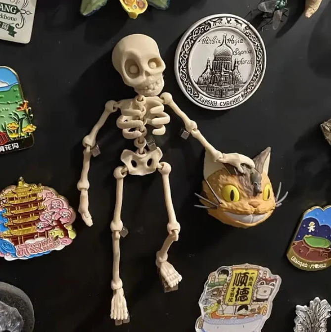 Haunted Skeleton Magnetic Figure for Halloween