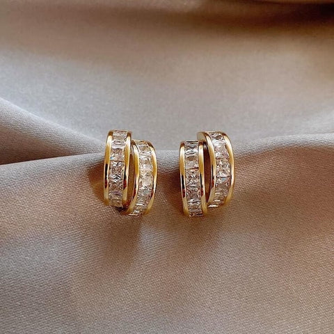 Simple Small Fashion Earrings — Elegant & Stylish Everyday Jewelry