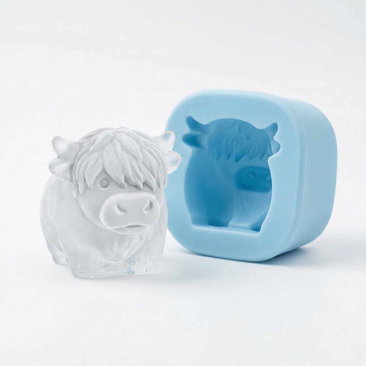 Mini Highland Cow/Rabbit Ice Cube Mold – Cute 3D Ice for Drinks, Parties & Gifts