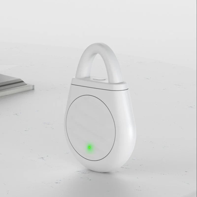 Limited time offer Buy 3 get 2 free！No more trouble from birds, beasts and locusts！Portable Ultrasonic Bird Repellent Keychain