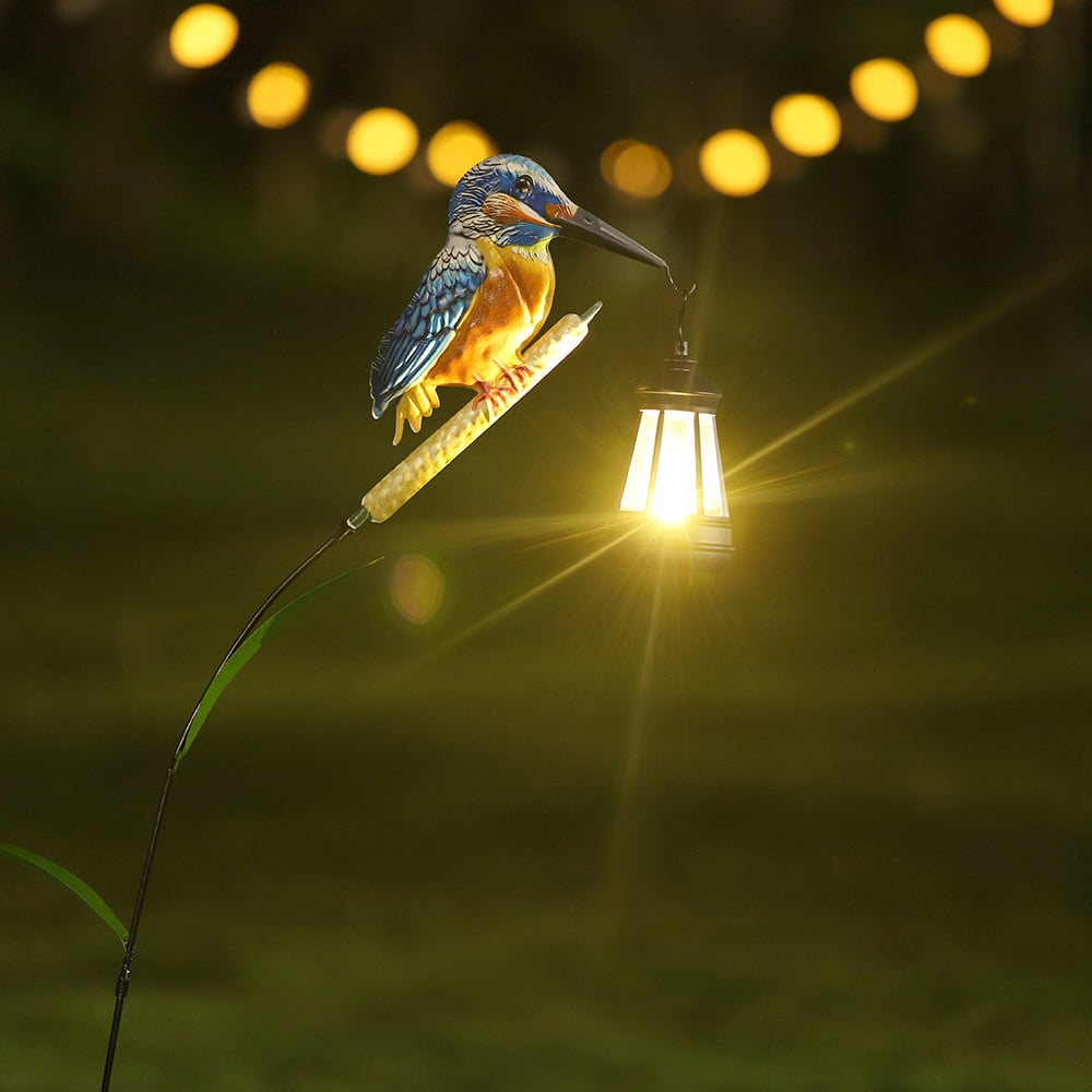 Cardinal Solar Light—A Beautiful Garden Light That Feels Full of Life