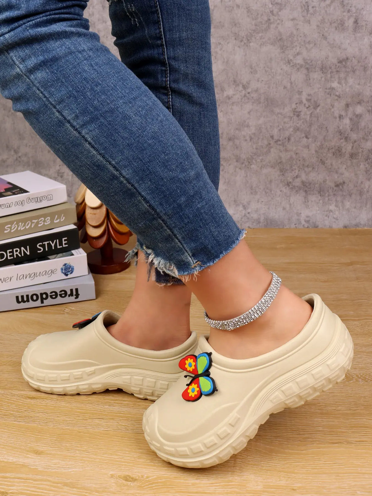 Women's Sandals – Lightweight