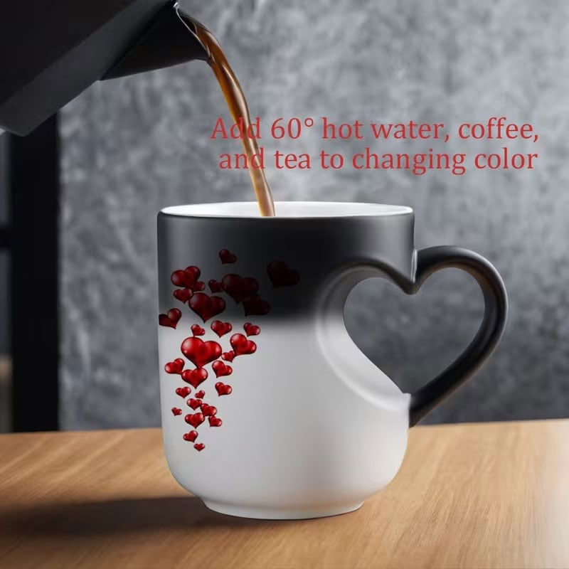 Heat-Activated Magic: The 2-in-1 Color Changing Mug with an Ergonomic Heart-Grip