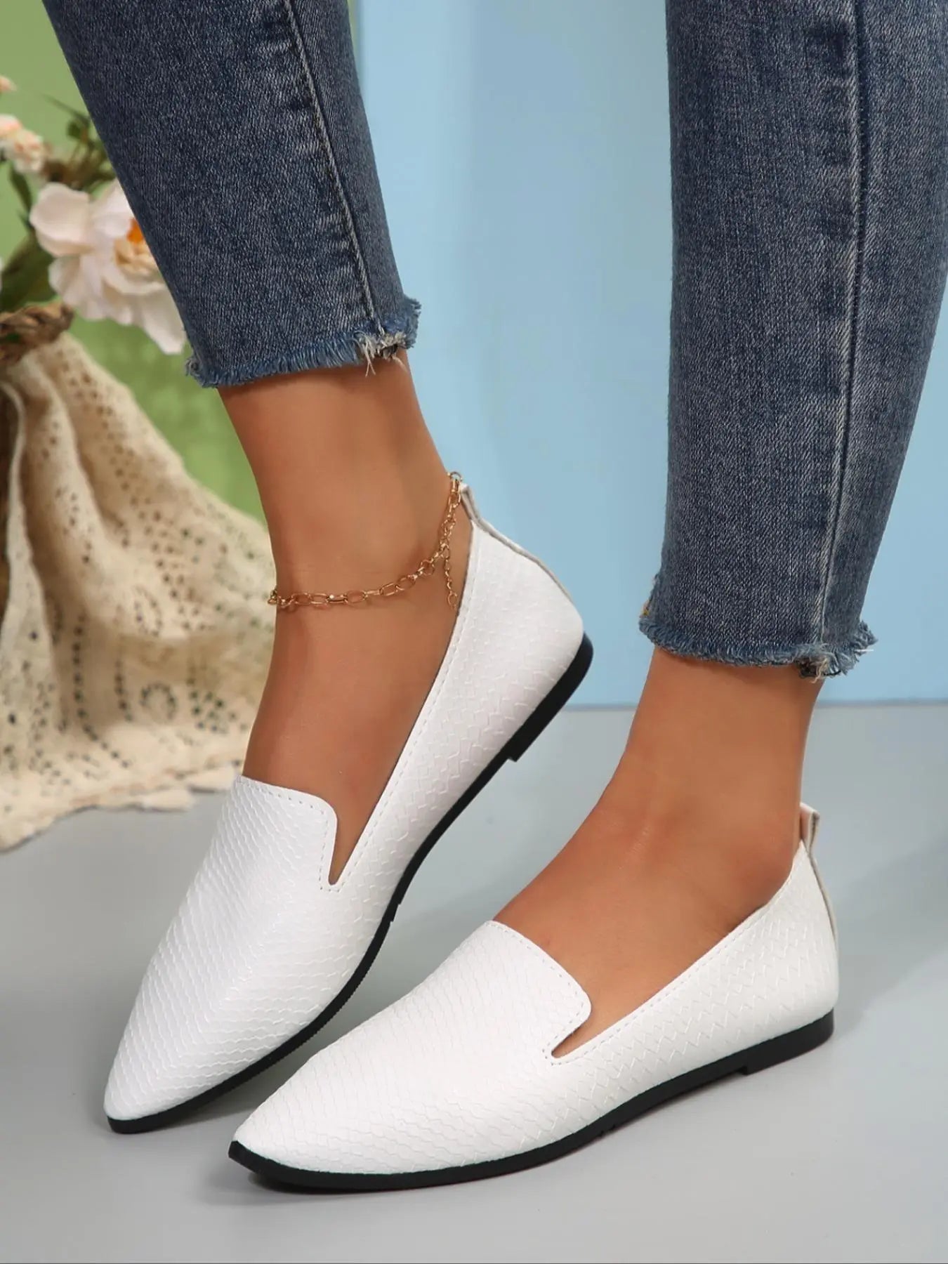 Women's Flats – Pointed Toe, Slip-On, Lightweight