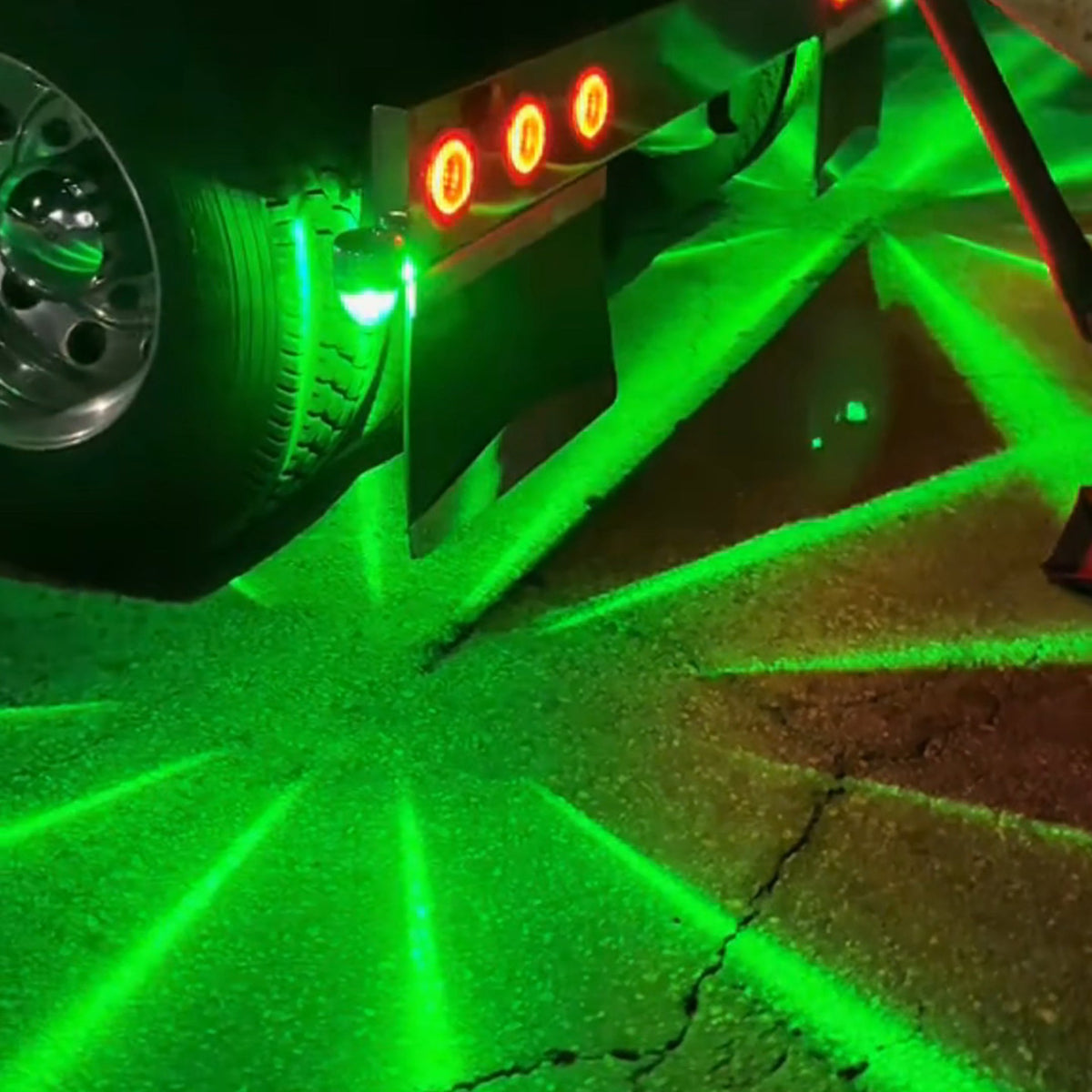 LED Watermelon Light Indicator Side Marker Signal Light Suitable For All Trucks, Trailers, Construction Vehicles, Pickup Trucks, Off-Road Vehicles, Etc.