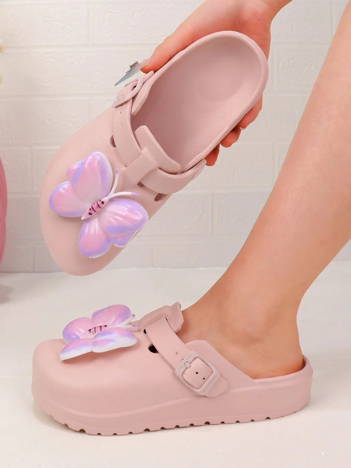 Women's Butterfly Print EVA Clogs – Round Toe, Adjustable Strap