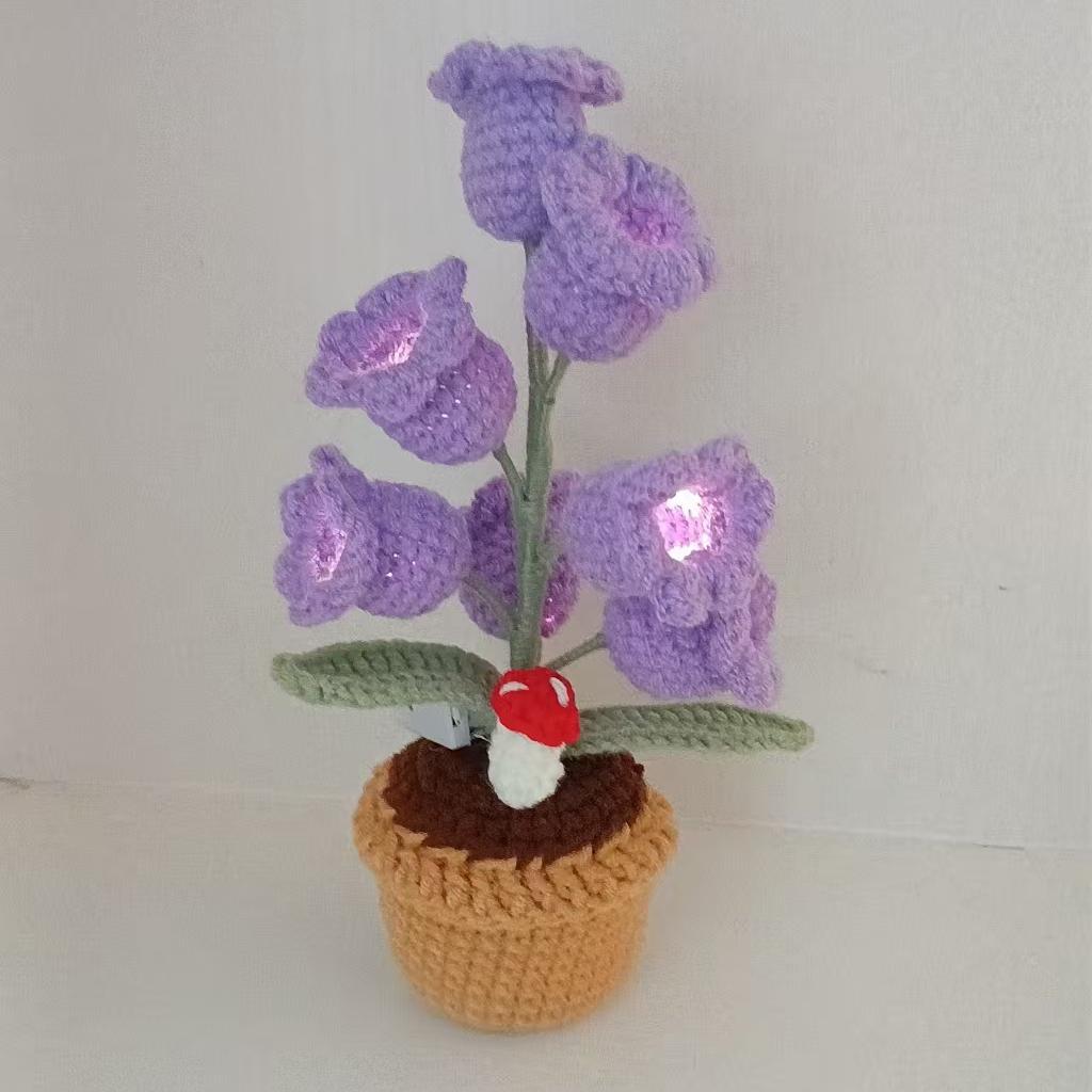 Romantic LED Crocheted Lily of the Valley – Glowing Knit Flower for Valentine’s Day