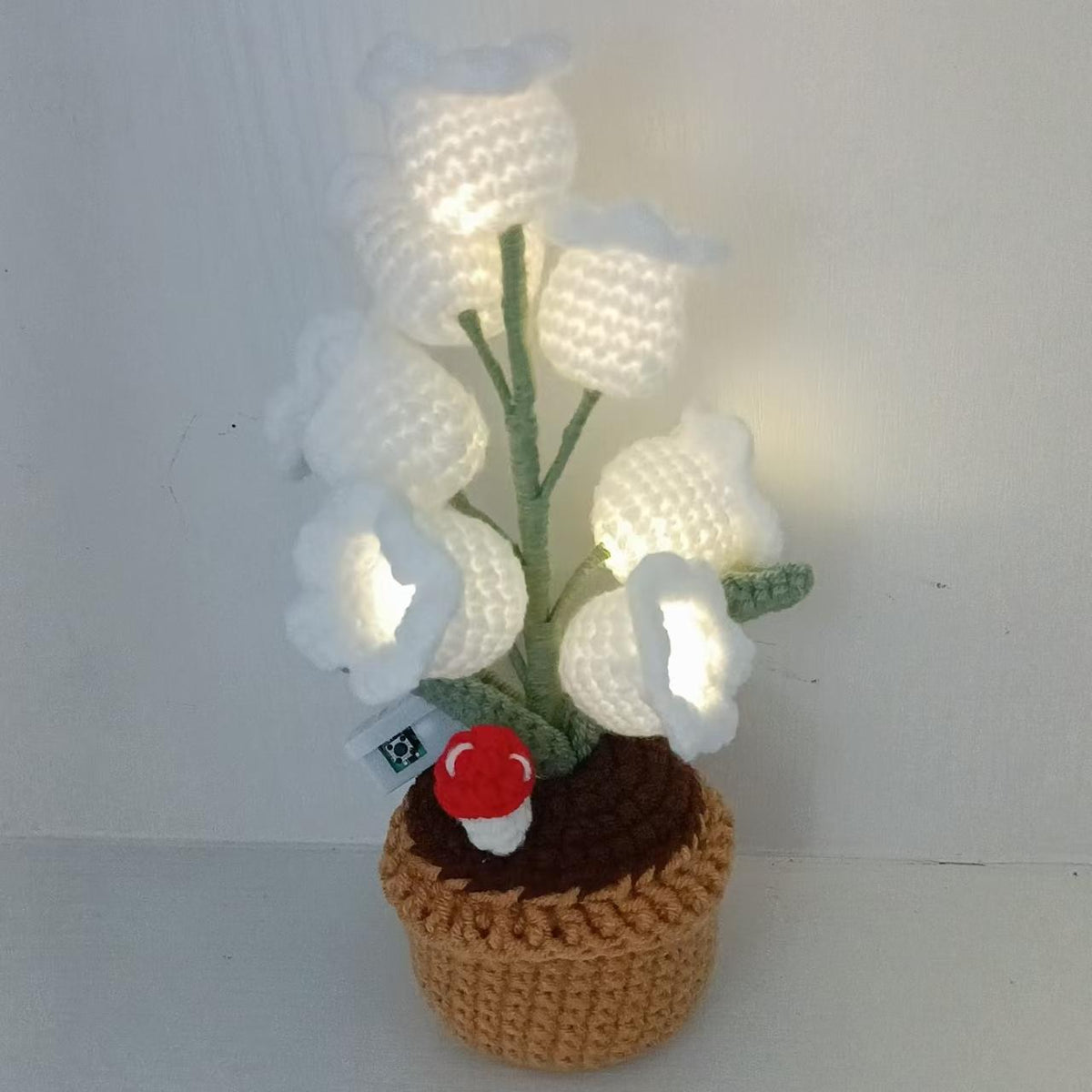 Romantic LED Crocheted Lily of the Valley – Glowing Knit Flower for Valentine’s Day