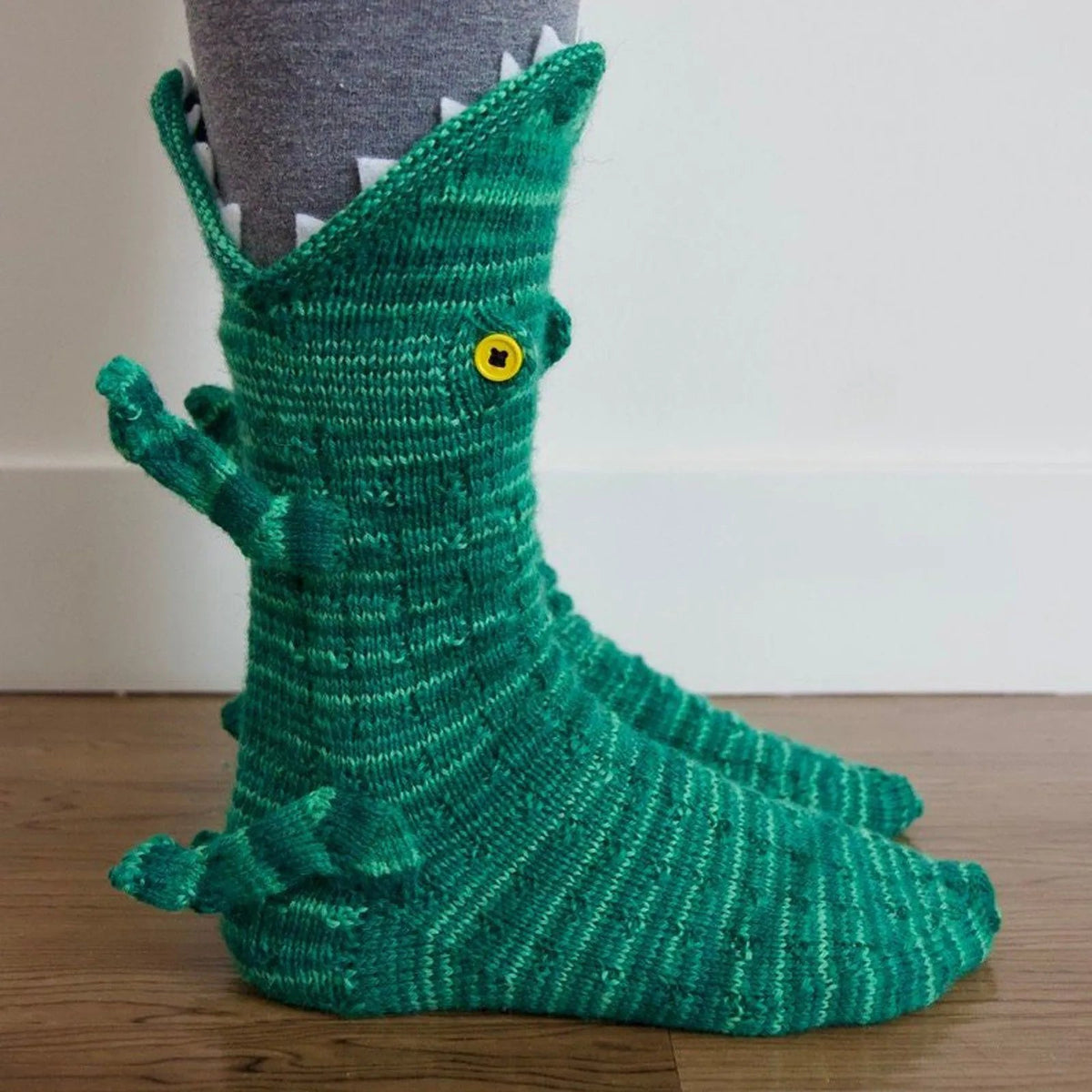 CROCODILE KNIT SOCKS