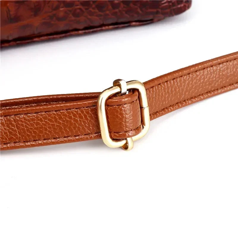 Embossed Vintage Leather Bag – Timeless Vintage Elegance