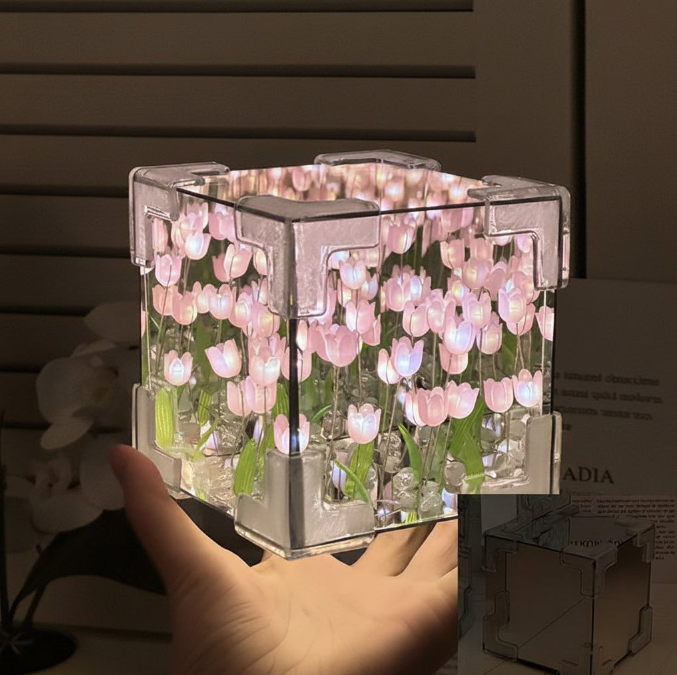 Tulip Cube Night Light