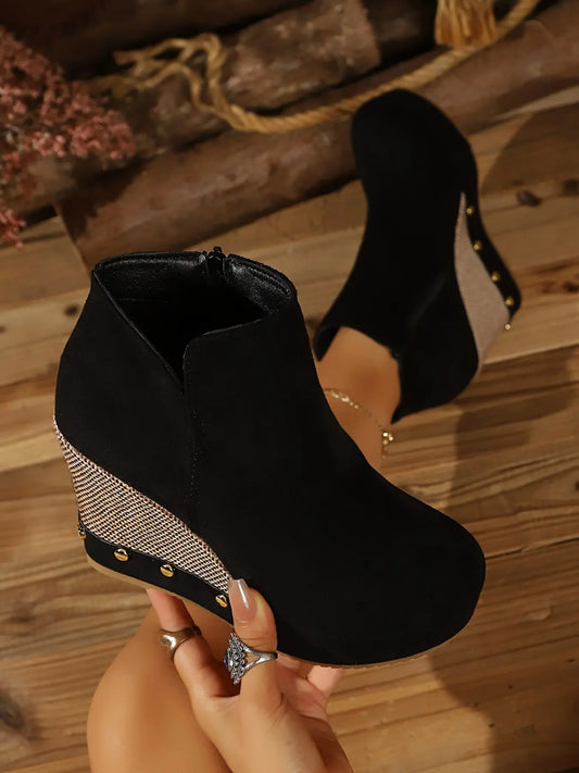 Women's Vintage Ankle Boots – Chunky Sole, Adjustable Strap