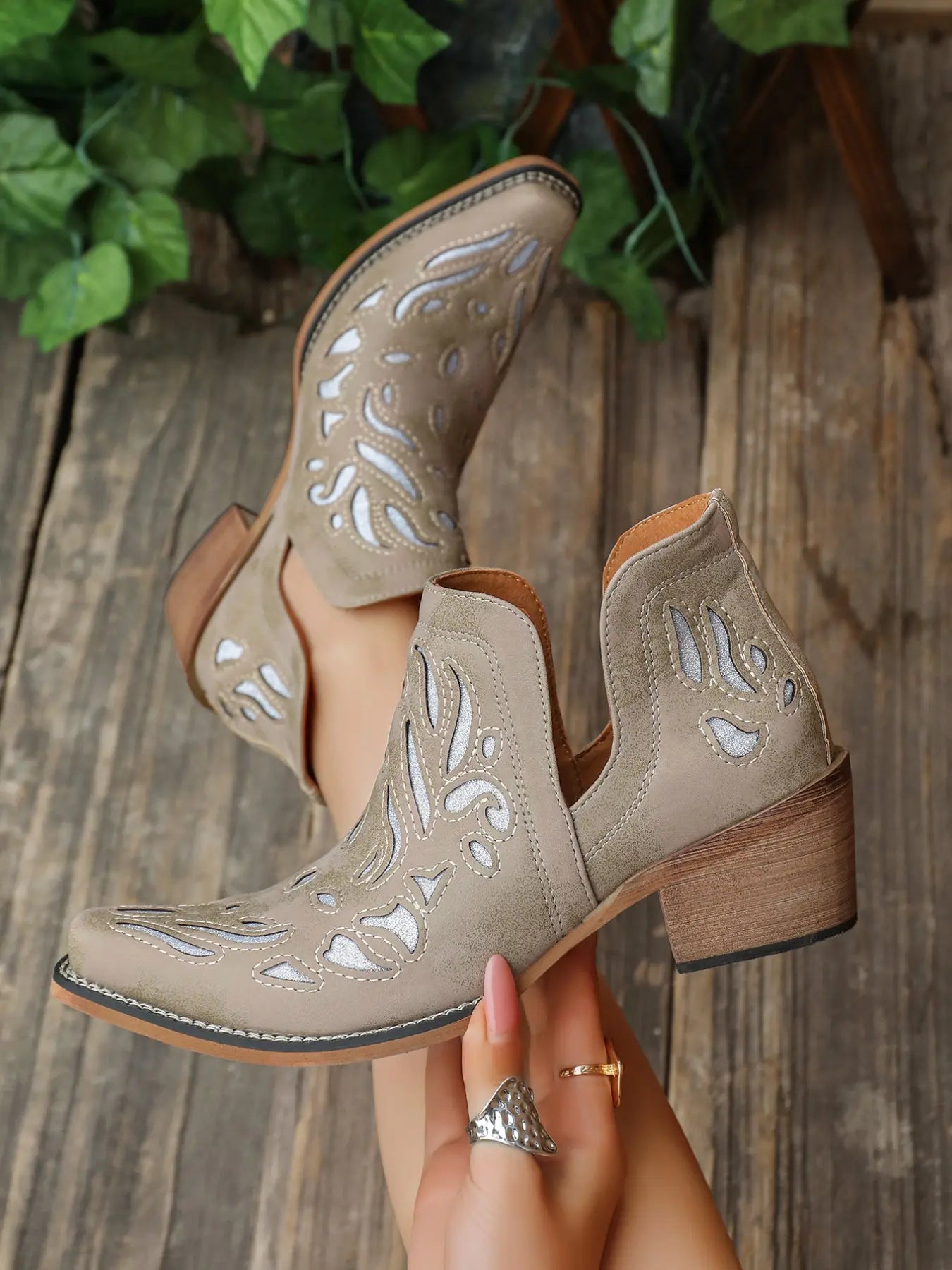 Women's Vintage Embroidered Boots – Western