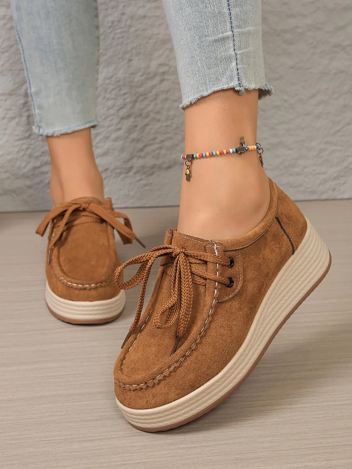 Women's Trainers – Round Toe, Lace-Up