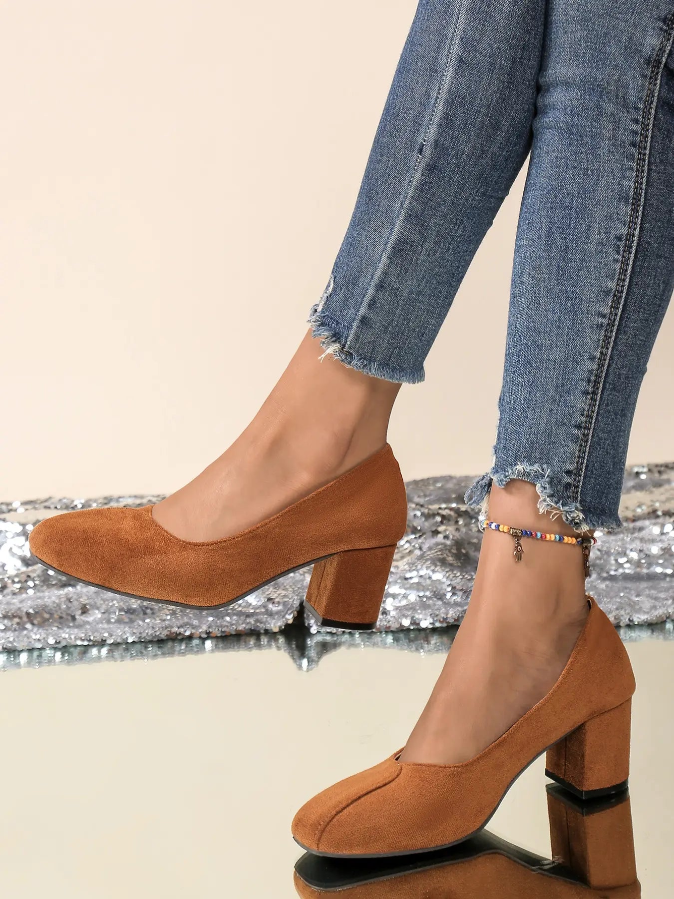 Women's Rubber Heels – Closed Toe