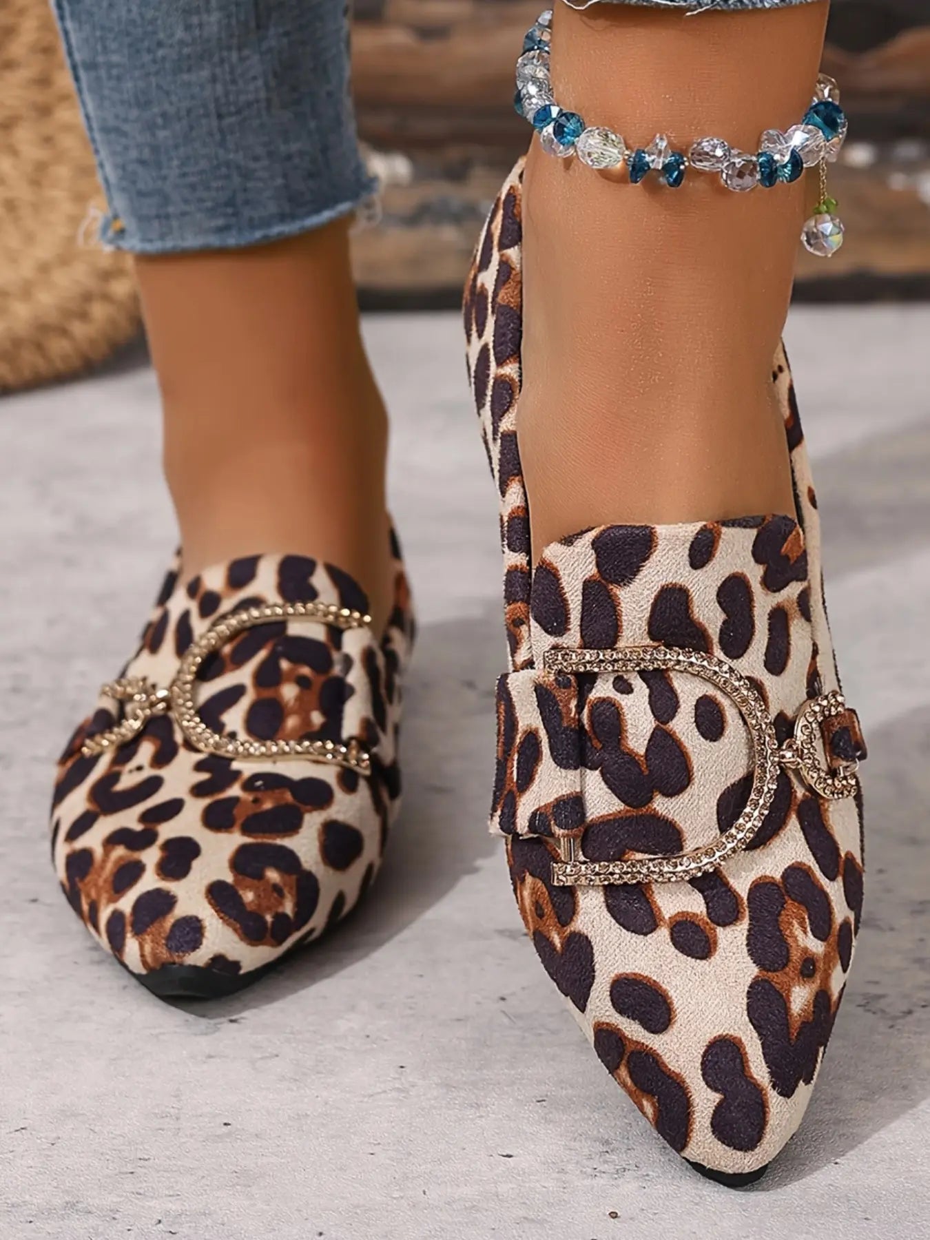 Women's Embroidered Flats – Breathable