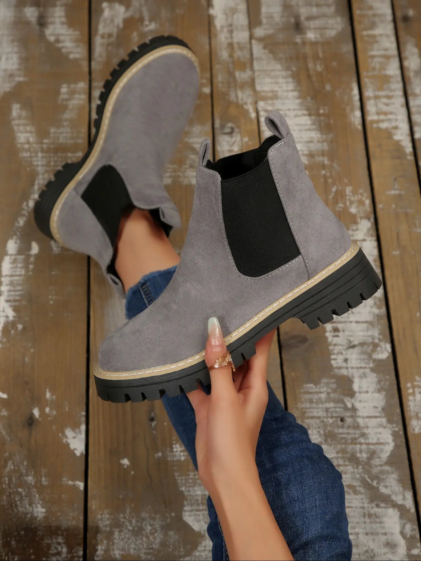 Women's Suede Ankle Boots – Chunky Sole, Non-Slip, Lightweight