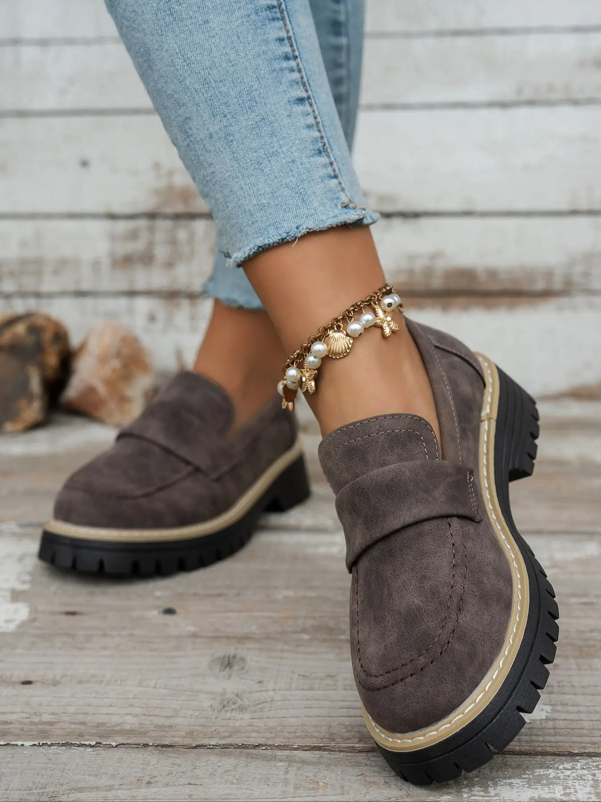 Women's Vintage Faux Leather Shoes – Wide Fit