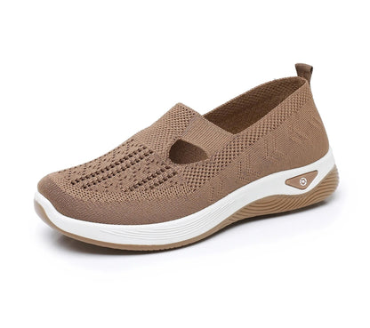 Lightweight women's shoes with enhanced comfort