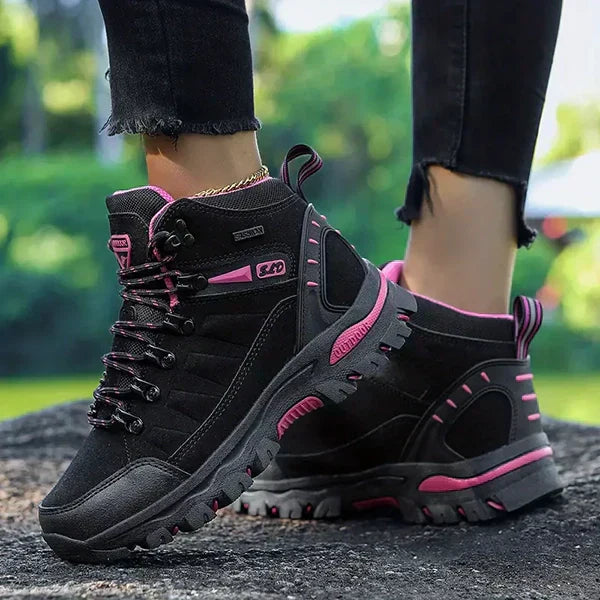 Women's Wide Winter Boots with Arch Support for Hiking