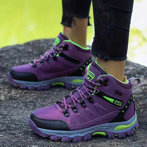 Women's Wide Winter Boots with Arch Support for Hiking