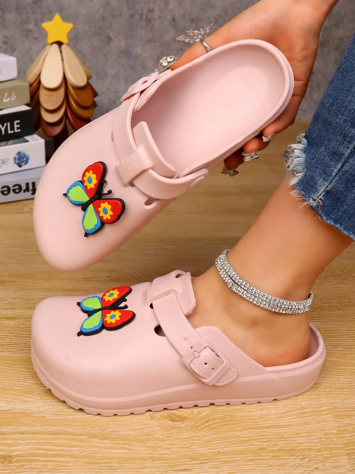 Women's Butterfly Print EVA Clogs – Closed Toe, Adjustable Strap, Slip-On