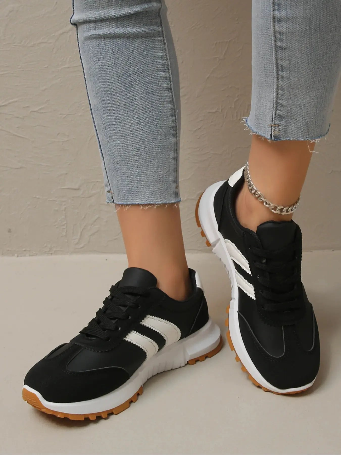 Women's Trainers – Lace-Up, Non-Slip, Lightweight