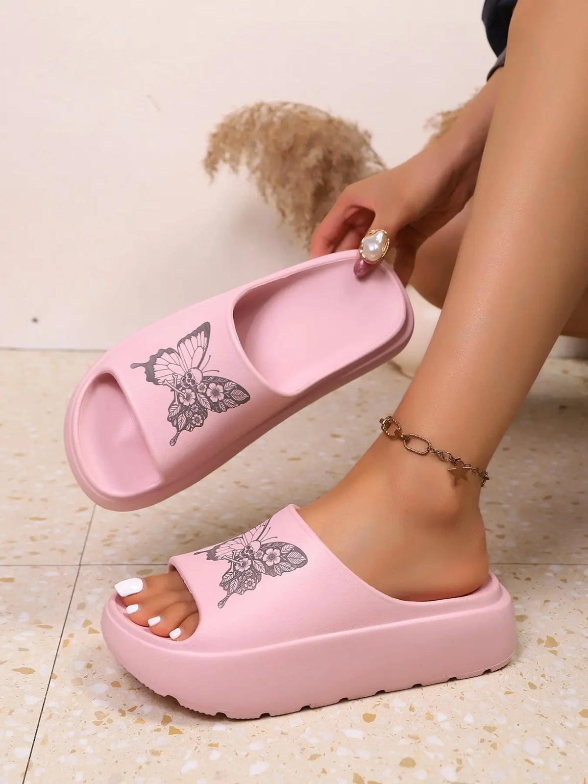 Women's Butterfly Print Cartoon Print Sandals – Open Toe, Chunky Sole, Lightweight