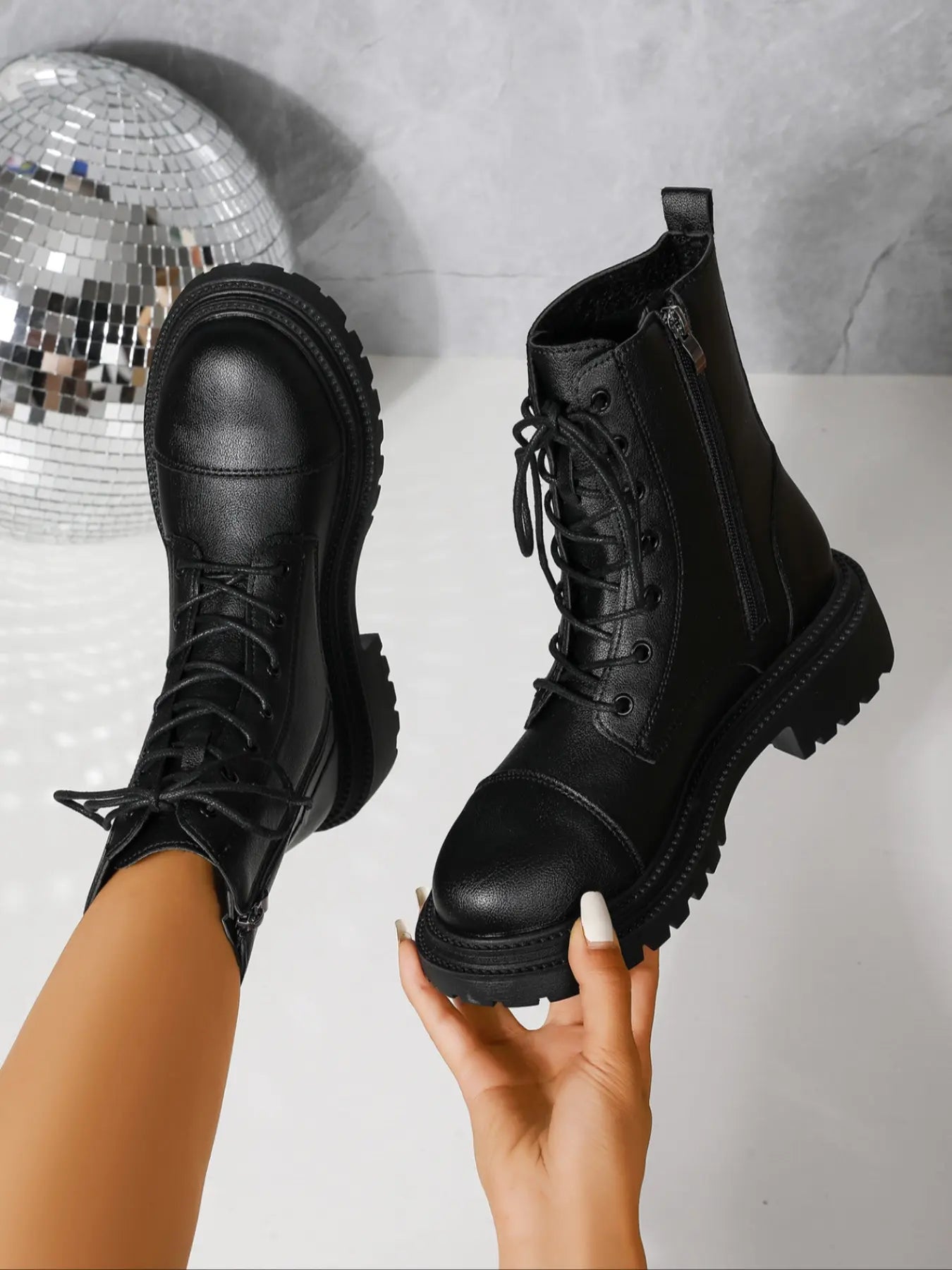 Women's Boots – Round Toe, Lace-Up