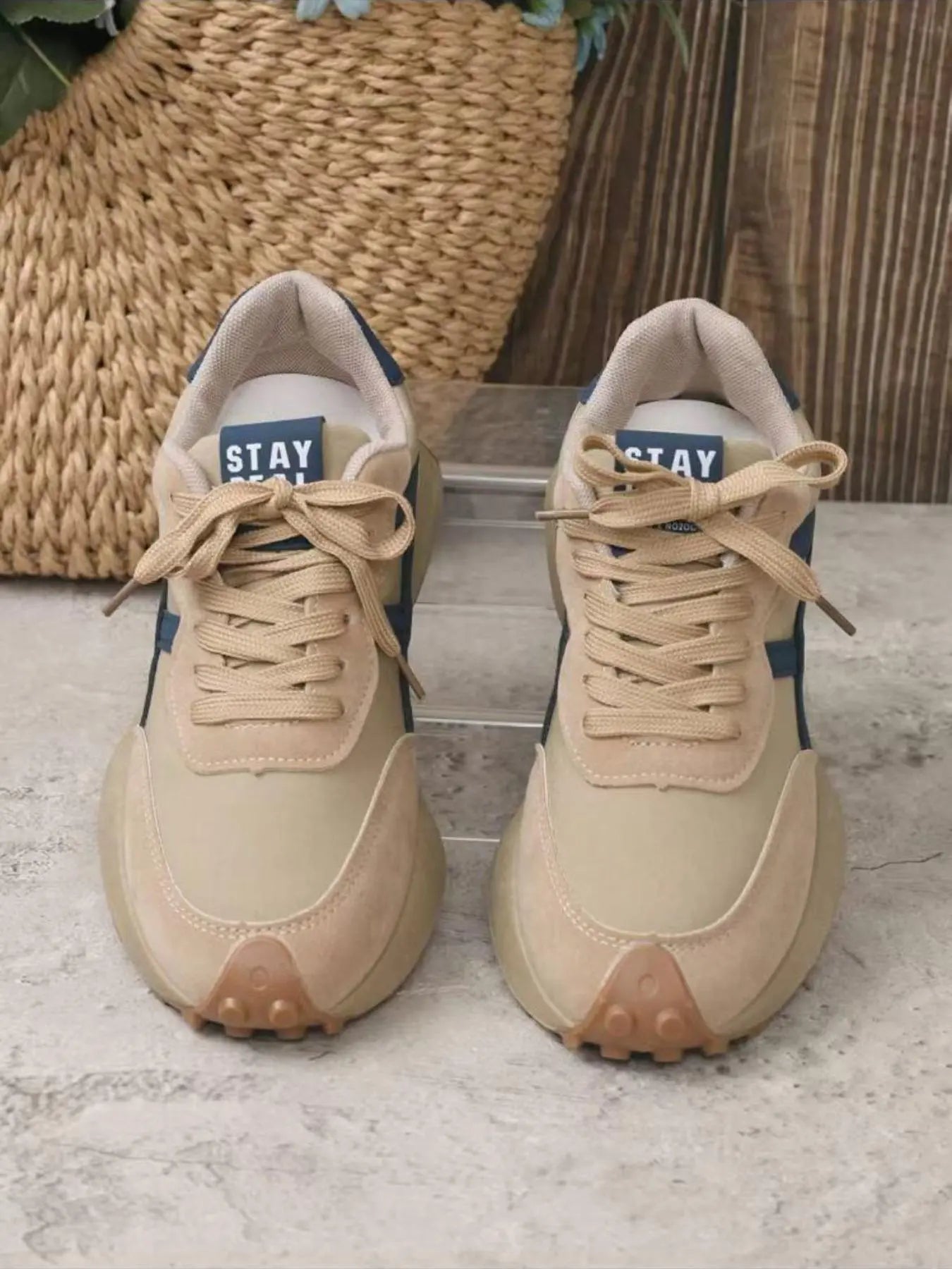 Women's Trainers – Round Toe, Platform, Lace-Up