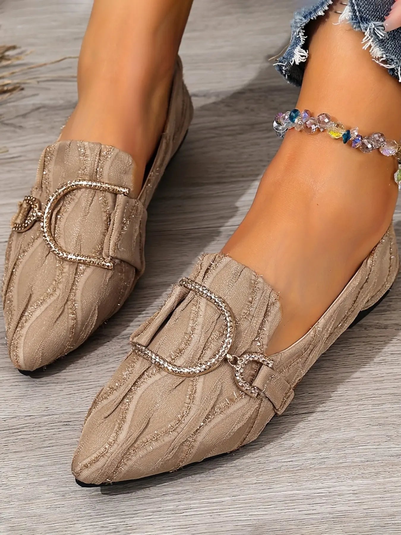 Women's Embroidered Flats – Breathable
