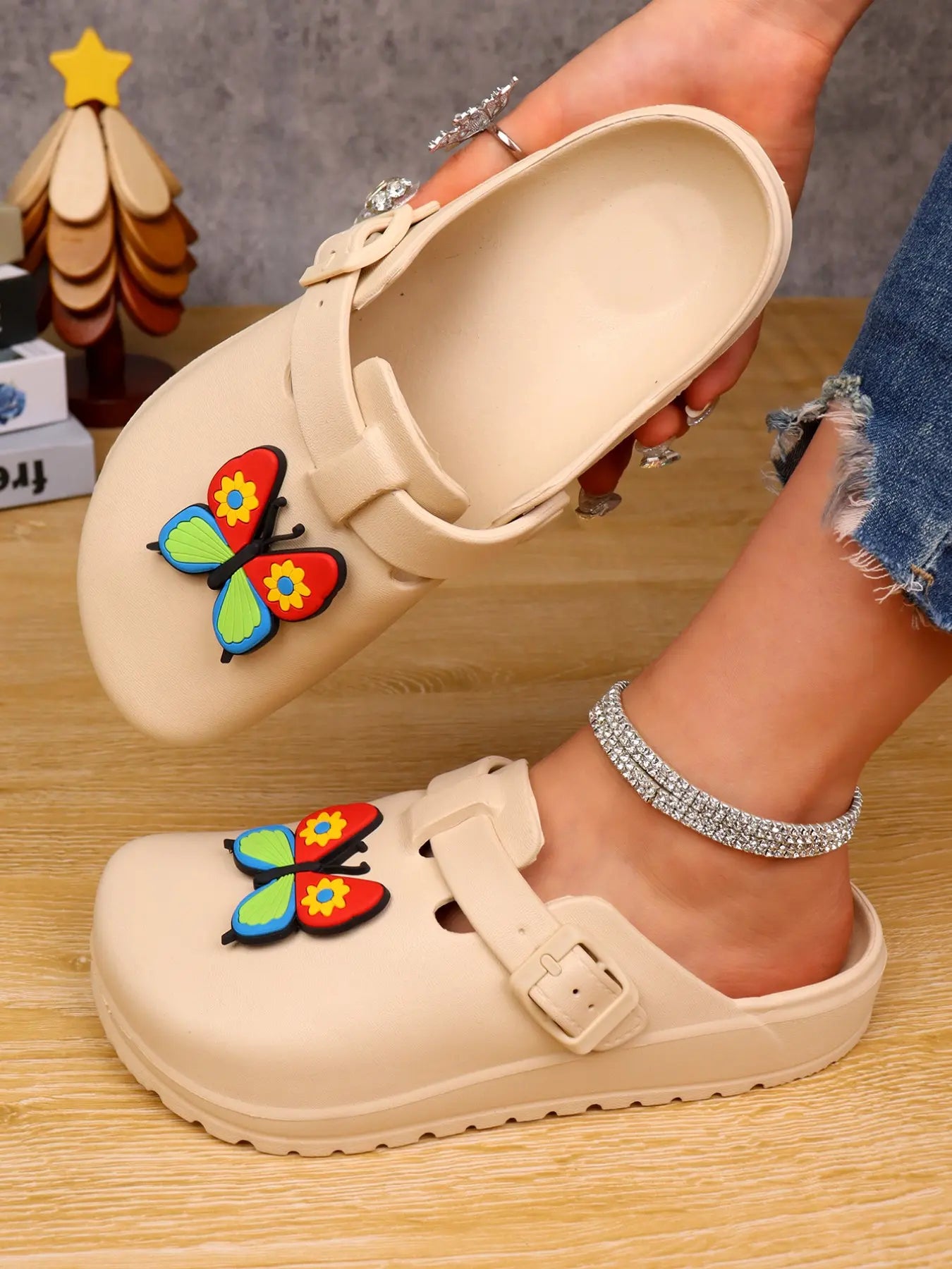 Women's Butterfly Print EVA Clogs – Closed Toe, Adjustable Strap, Slip-On