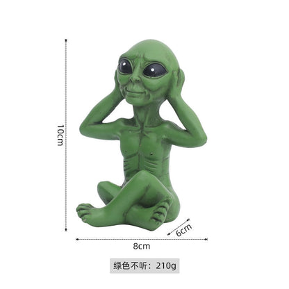 Davy | Resin Alien Figurine for Garden & Outdoor Decor